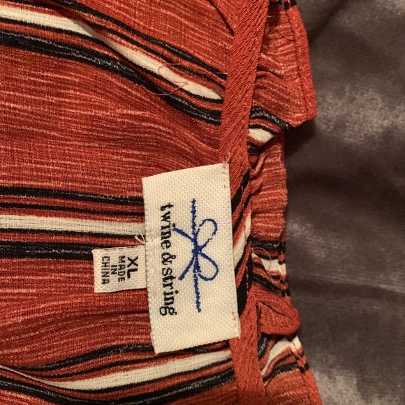 Blouse - Picture 2 of 2